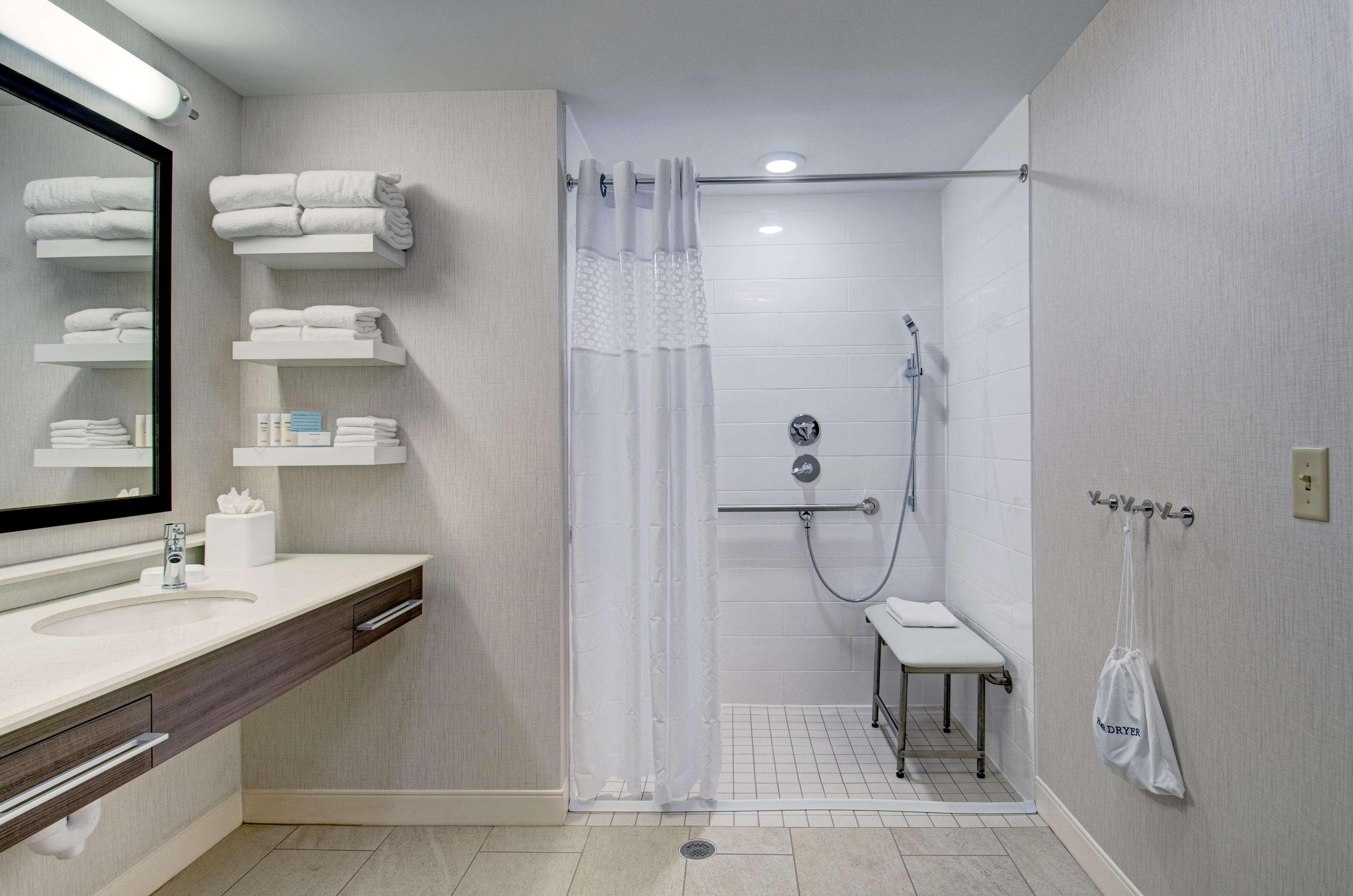 Hampton Inn Boston - ווסטבורו מראה חיצוני תמונה