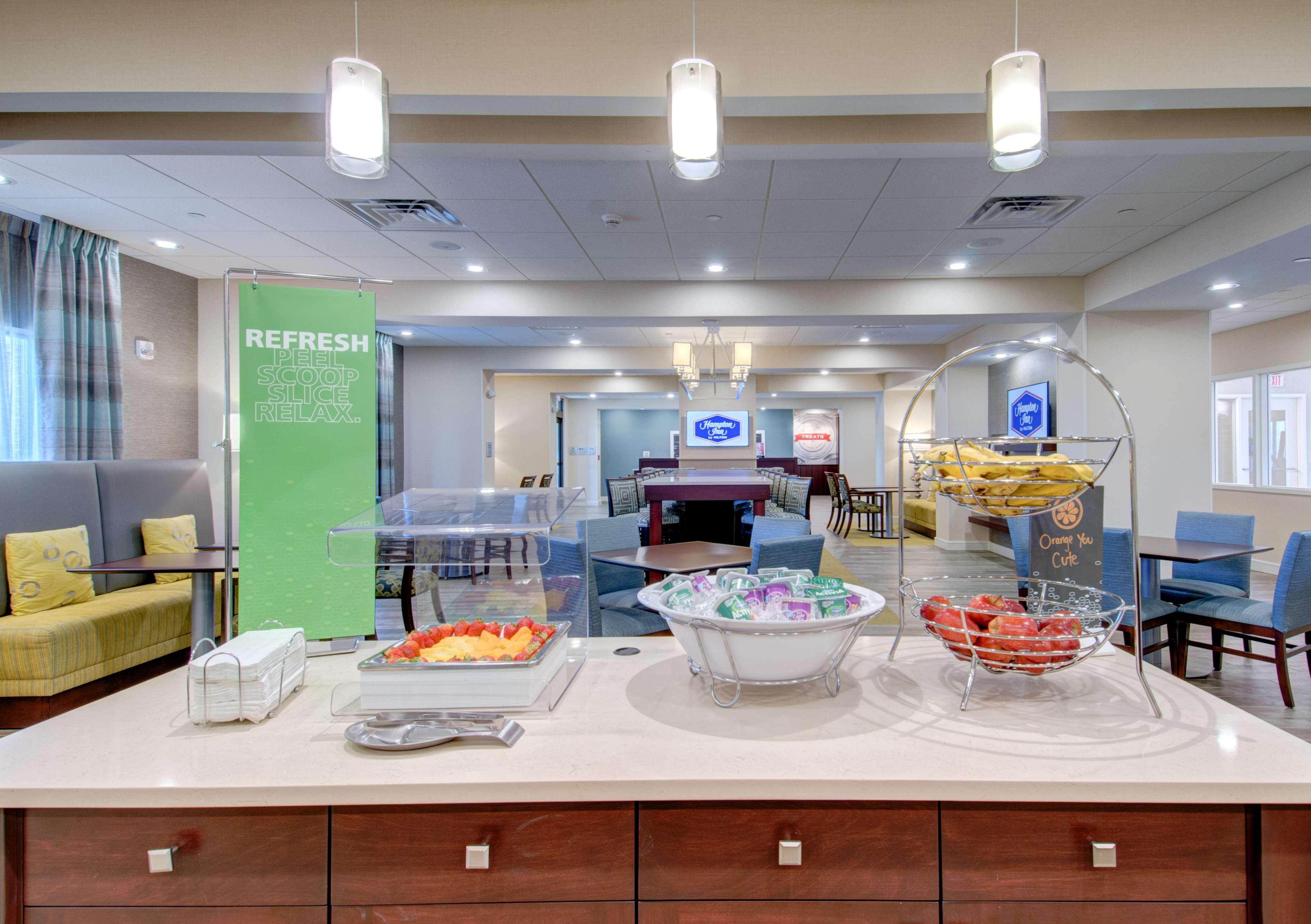 Hampton Inn Boston - ווסטבורו מראה חיצוני תמונה